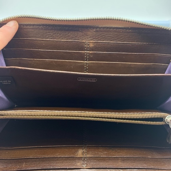 Coach tan and brown leather zip around wallet - Picture 12 of 16